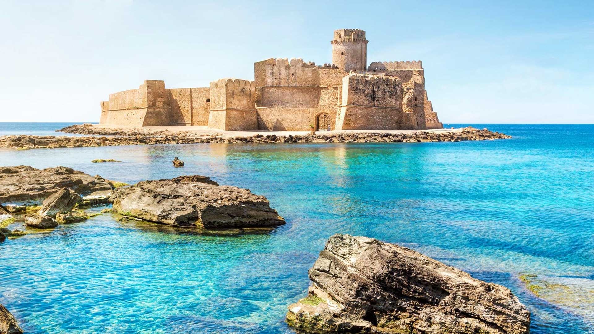 Il castello di Isola Capo RIzzuto